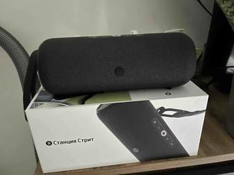 Продам Яндекс станцию стоит