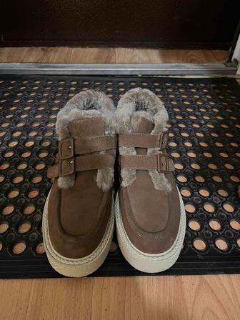 Продам сапоги зимние, натуральный, почти новый одевала 2-3 раза