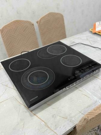 Продам варочную электрическую плиту