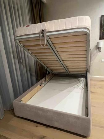 Продам кровать 140х220