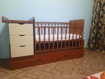 Продается многофункциональная детская кроватка
