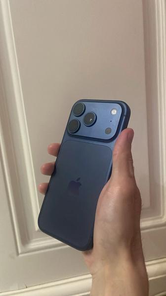 продам IPhone 17Pro 1TB