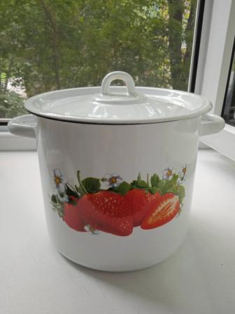 Продам кастрюлю б/у