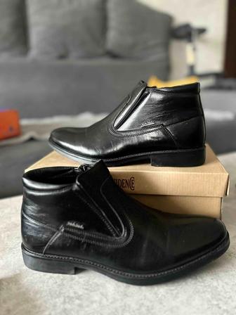 Продам новые ботинки 44р