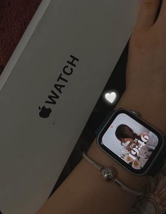 Смарт-часы Apple Watch SE 40 мм серебристый-синий