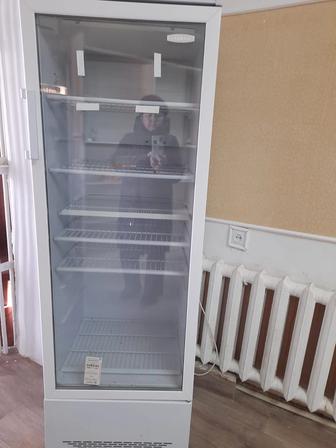 Витринный холодильник Бирюса