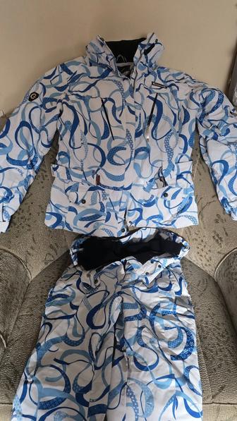 Лыжный женский комбез, 38 размер