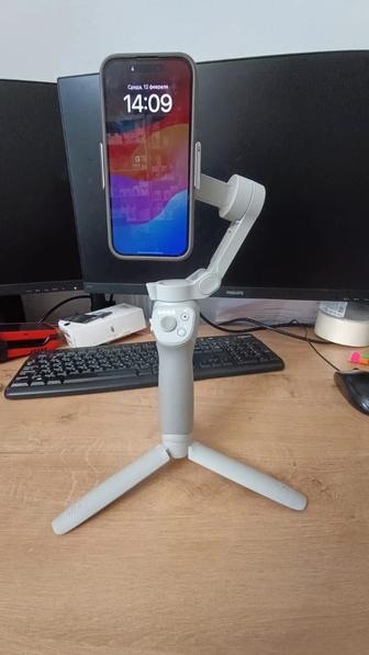 DJI Osmo Mobile 4 (OM 4)