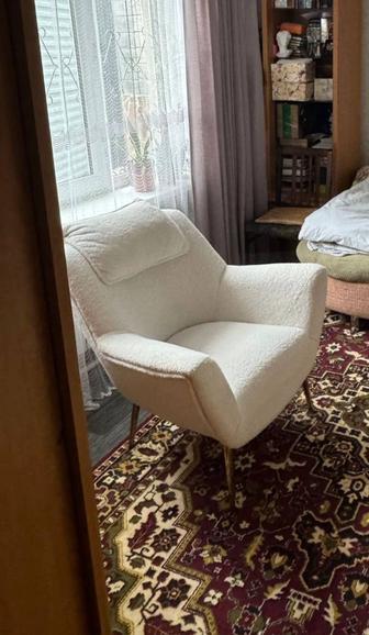Продам кресло, Букле,мягкое