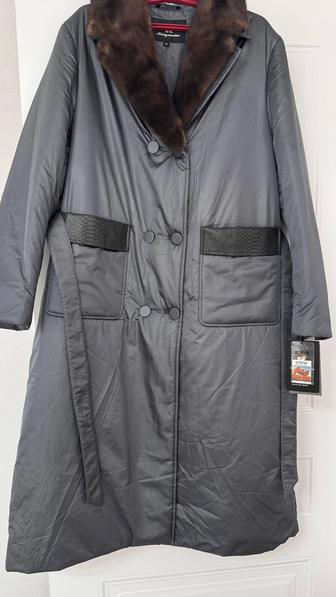 Новый зимний пуховик 52 размер