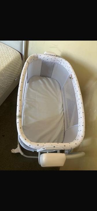 Продам кроватку Mastella 3 в 1