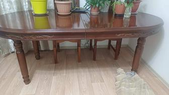 Стол и стулья