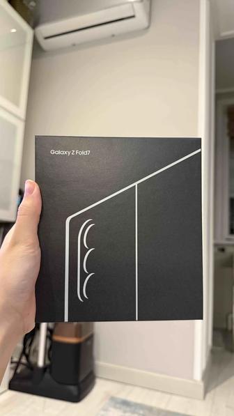 Новый Самсунг galaxy 7 Z fold