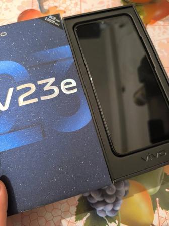 Телефон Vivo v23e