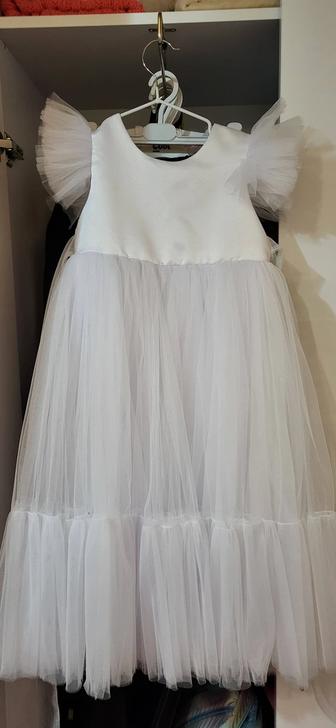 Продам платье для девочки