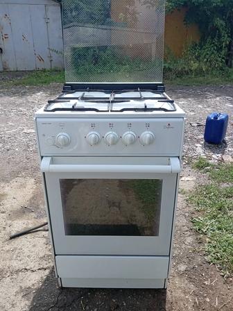 Продам газовую плиту