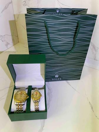 Продам новые парные часы