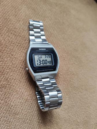 Часы casio б/у