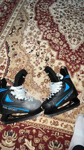 Продам коньки 39 размер