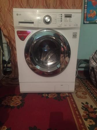 Продам стиральную машину