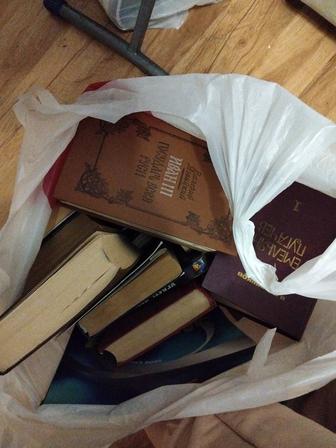 Отдам даром книги