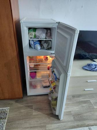 Продам холодильник 2 х камерный
