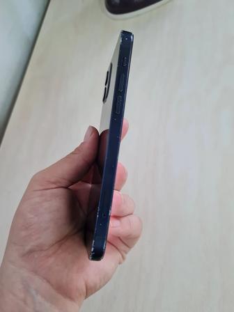 Продам телефон iphone 12