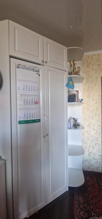 Угловой шкаф
