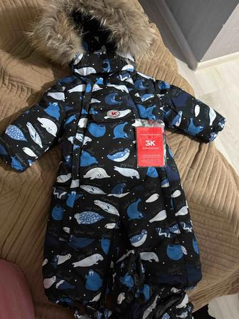 Продам зимний комбинезон очень теплый, плотный комбинезон