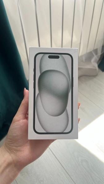 Продам iPhone 15 128GB