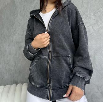 Продам спортивный костюм