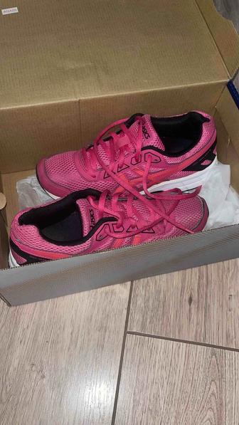 Кроссовки для девочек ASICS