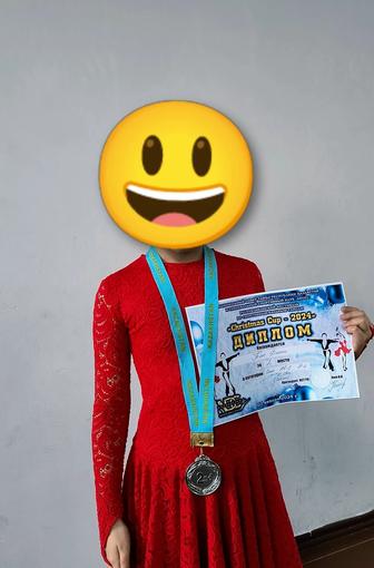 Платье для бальных танцев
