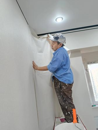 Поклейка обоев