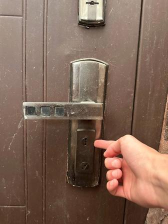 Вскрытие замков дверей в Алматы.