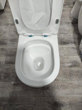 Унитаз монолит, смыв Торнадо. Цена вместе с доставкой до подъезда