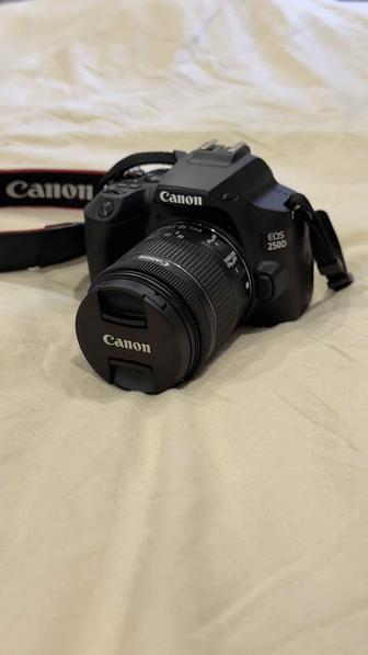 Продаю фотоаппарат Canon EOS 250D (kit 18-55mm)