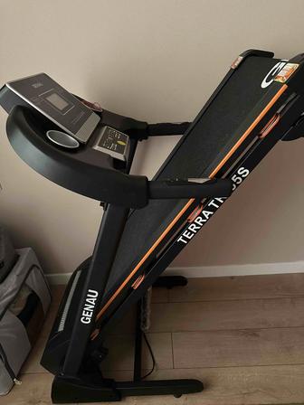 Продается беговая дорожка Genau TERRA TR-55S