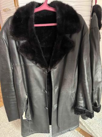 Продам мужскую дубленку