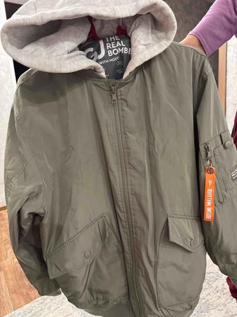 Куртка легкая