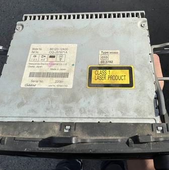 Продам магнитолу в хорошем состоянии, штатную.