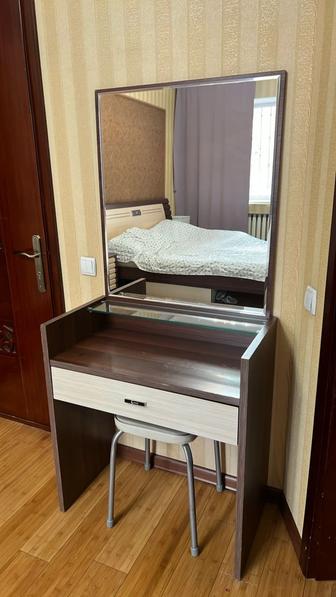 Продам спальный гарнитуру