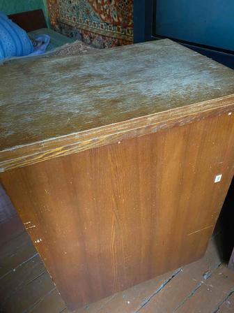 Продам швейную машинку Зингер