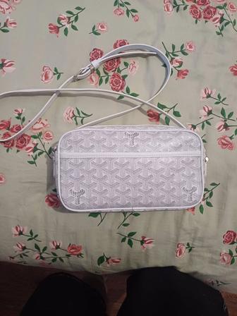 продам сумку goyard white с чехлом