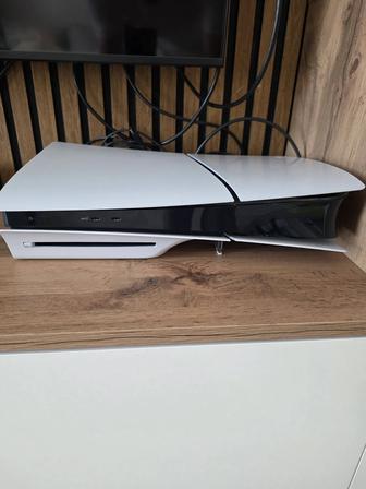PlayStation 5 slim 1tb