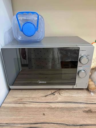 Продам микроволновую печь