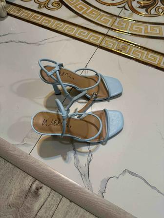 Туфли босоножки