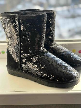 Продам новые угги