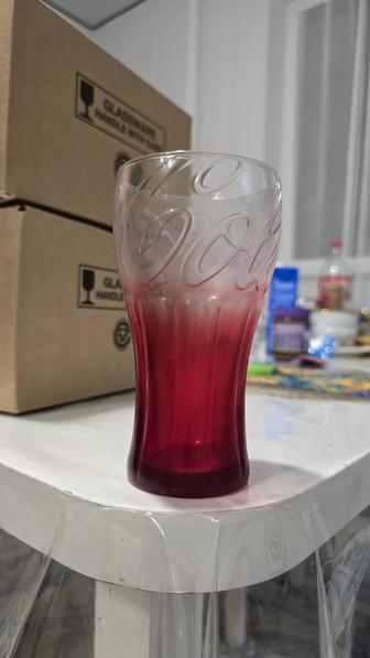 Бокал Кока кола Red