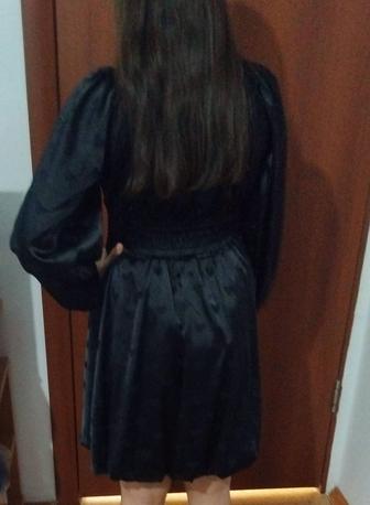 Продам платье размер 42-46 новые.4 шт